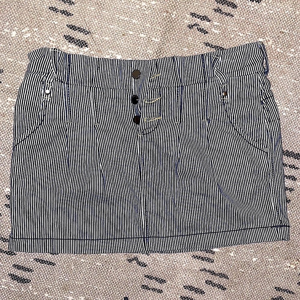 Bebe Blue Striped Jean Skirt size 29